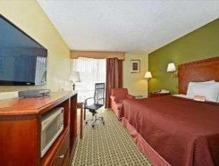 Howard Johnson By Wyndham Clifton Nj Quarto foto